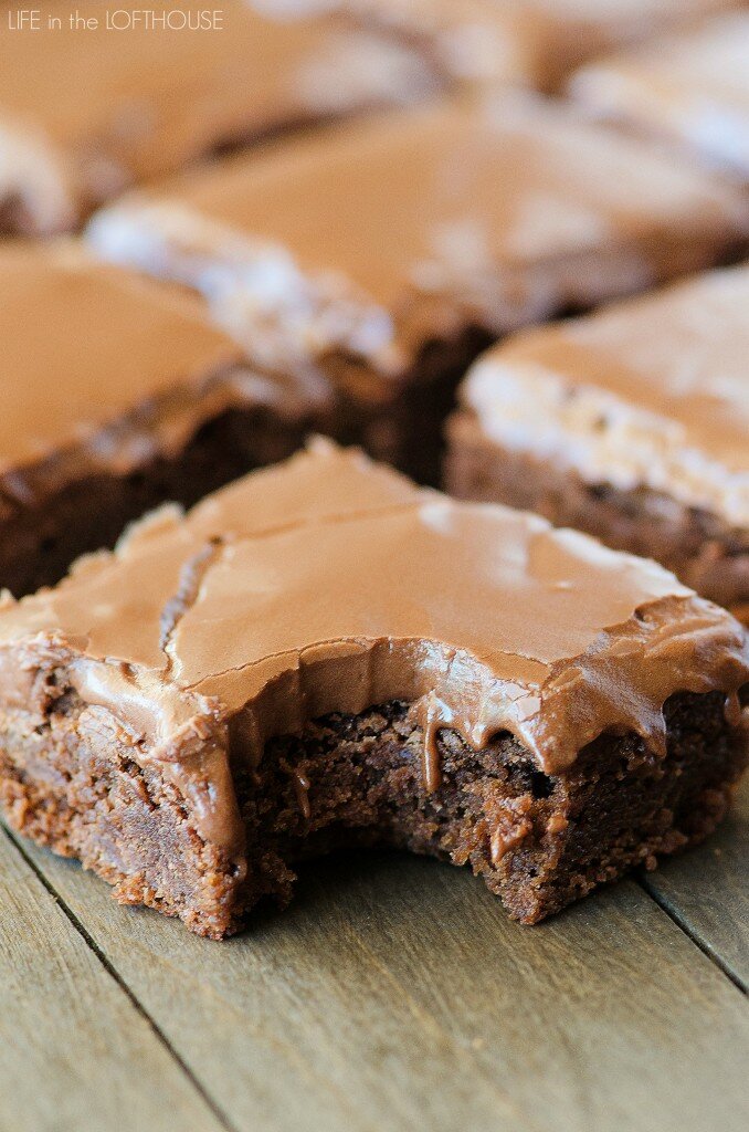 Lunch_Lady_Brownies4-678x1024