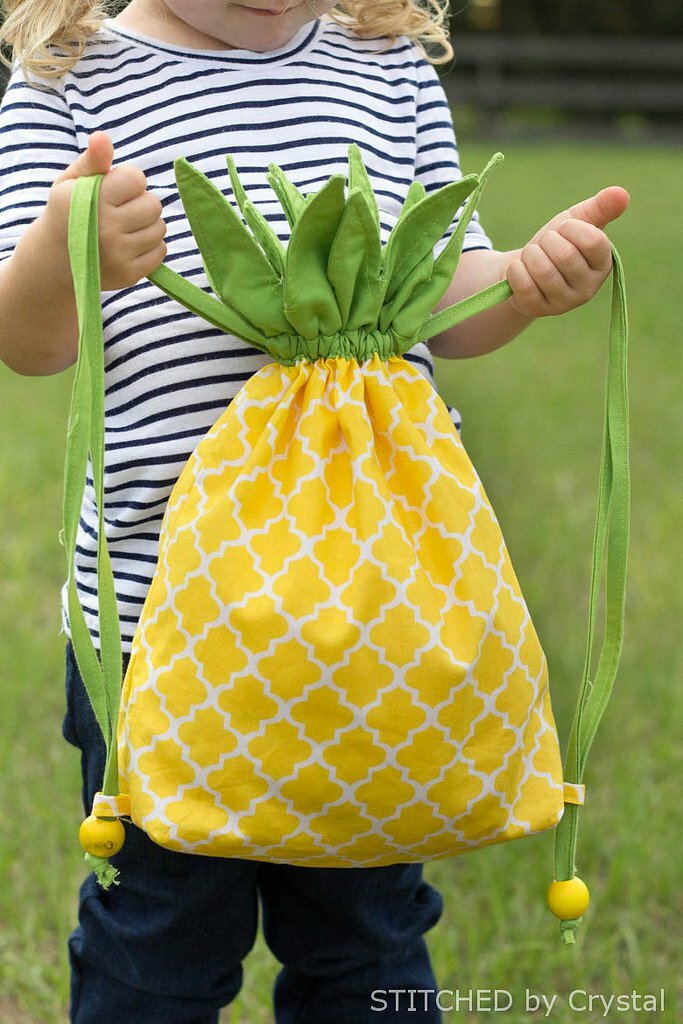 pineapple-drawstring-backpack-4