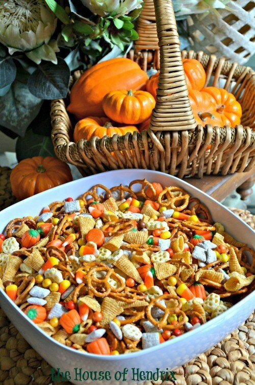 great-recipe-for-harvest-trail-mix-halloweensnacks