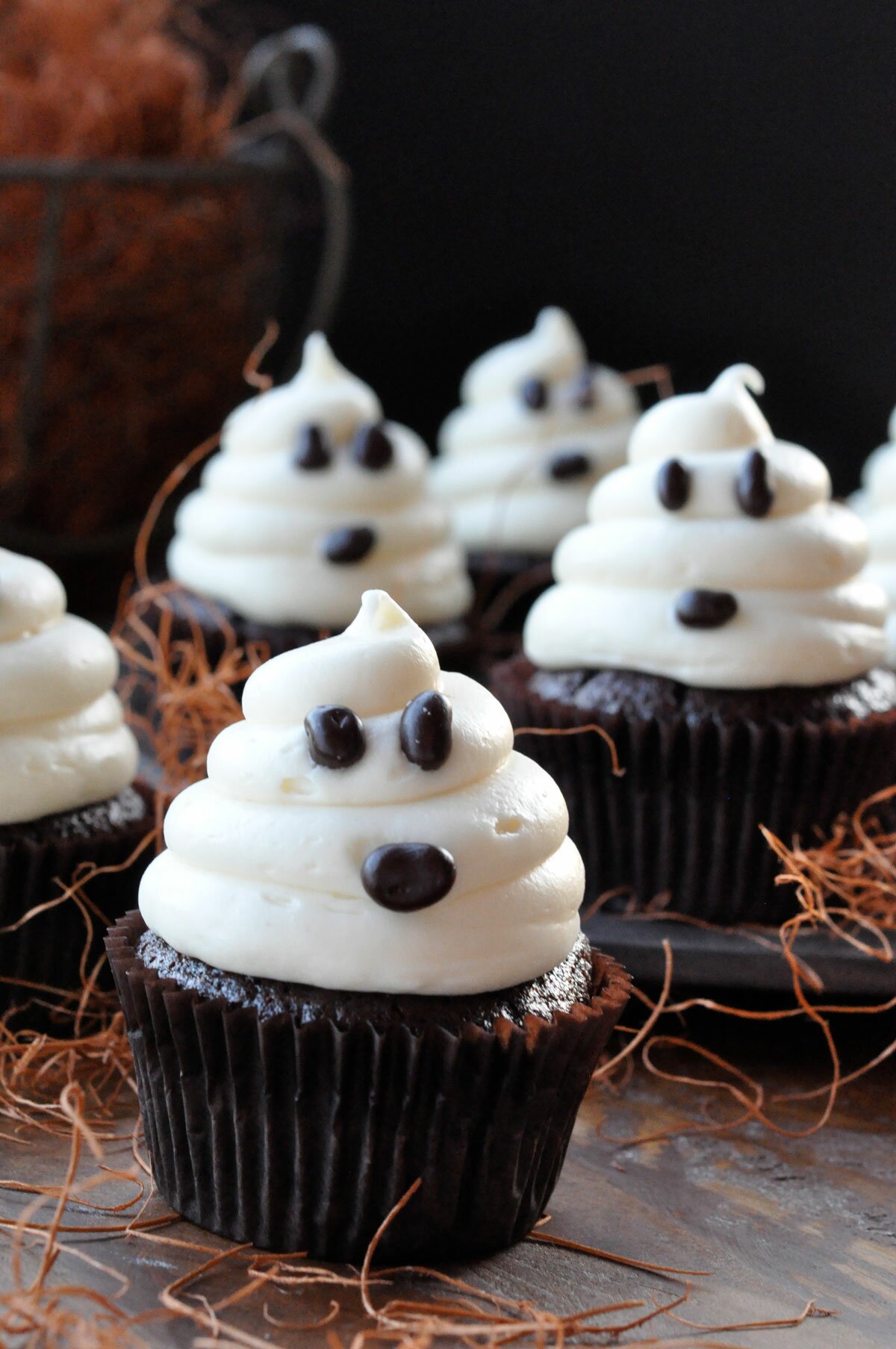 Halloween-Ghost-Cupcakes